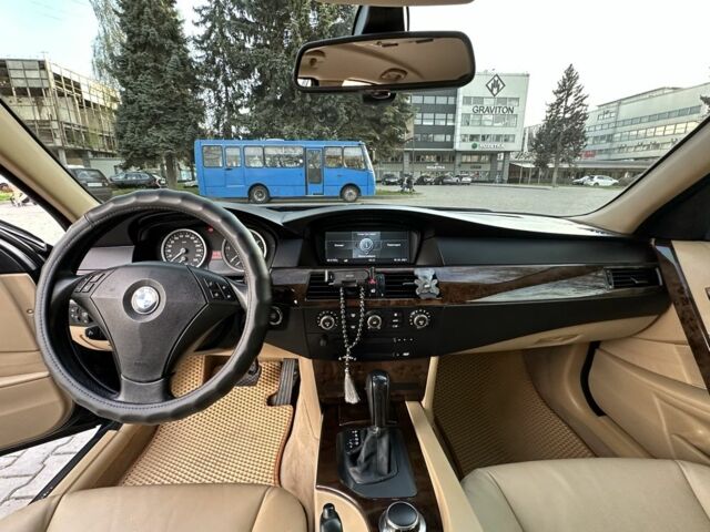 Черный БМВ 5 Серия, объемом двигателя 3 л и пробегом 277 тыс. км за 12800 $, фото 5 на Automoto.ua