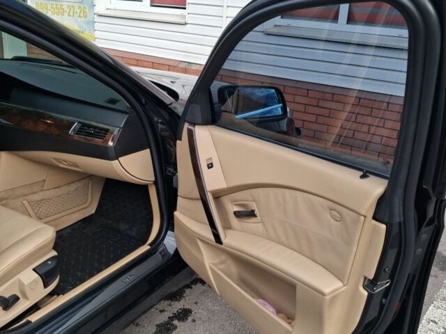 Черный БМВ 5 Серия, объемом двигателя 2.5 л и пробегом 288 тыс. км за 8000 $, фото 7 на Automoto.ua