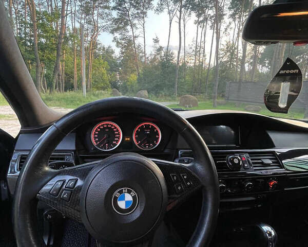 Черный БМВ 5 Серия, объемом двигателя 4.8 л и пробегом 235 тыс. км за 12500 $, фото 6 на Automoto.ua