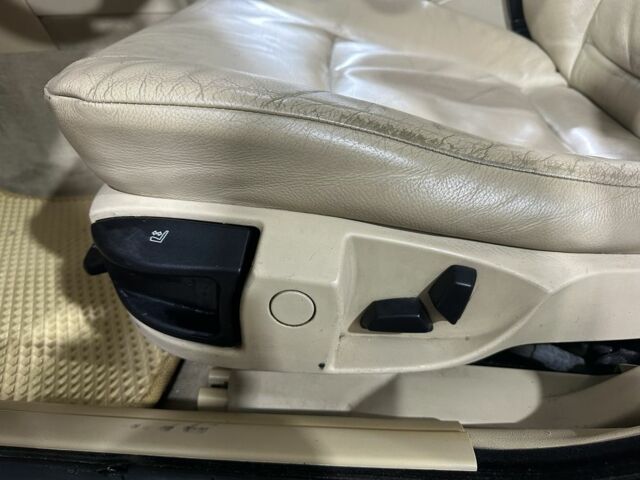 Черный БМВ 5 Серия, объемом двигателя 3 л и пробегом 389 тыс. км за 7800 $, фото 18 на Automoto.ua