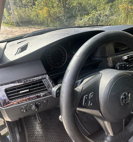 Черный БМВ 5 Серия, объемом двигателя 2.5 л и пробегом 280 тыс. км за 9700 $, фото 32 на Automoto.ua