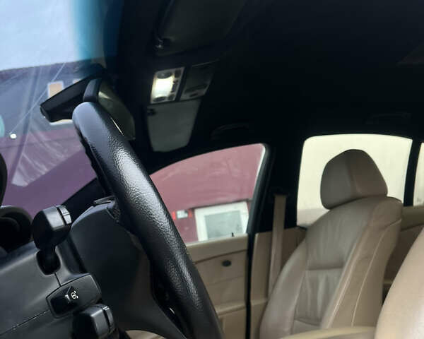 Черный БМВ 5 Серия, объемом двигателя 2.99 л и пробегом 300 тыс. км за 8900 $, фото 37 на Automoto.ua