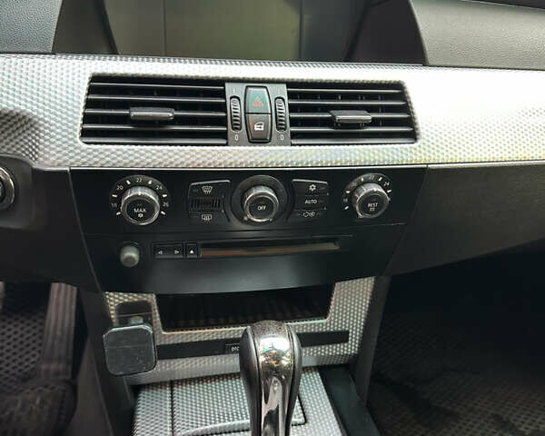 Чорний БМВ 5 Серія, об'ємом двигуна 2 л та пробігом 227 тис. км за 10000 $, фото 8 на Automoto.ua