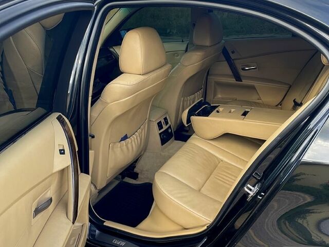 Чорний БМВ 5 Серія, об'ємом двигуна 2.5 л та пробігом 350 тис. км за 7000 $, фото 2 на Automoto.ua