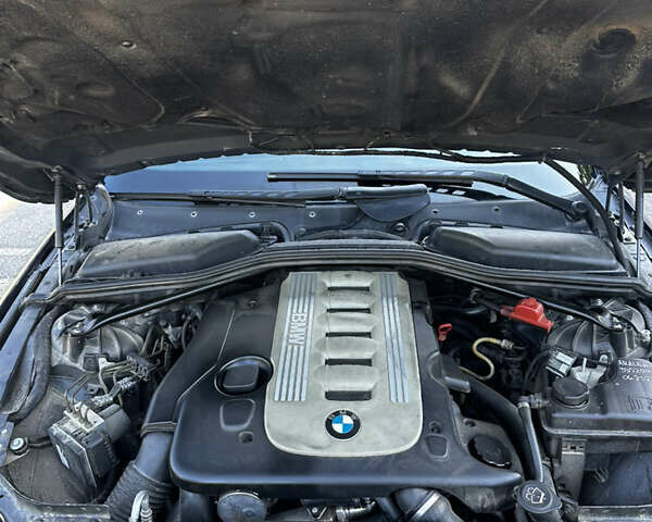 Черный БМВ 5 Серия, объемом двигателя 2.99 л и пробегом 400 тыс. км за 10500 $, фото 12 на Automoto.ua