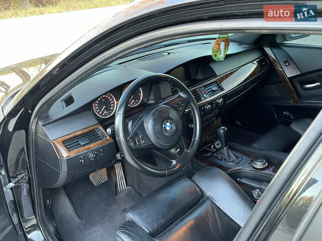 Черный БМВ 5 Серия, объемом двигателя 2.5 л и пробегом 409 тыс. км за 8999 $, фото 13 на Automoto.ua