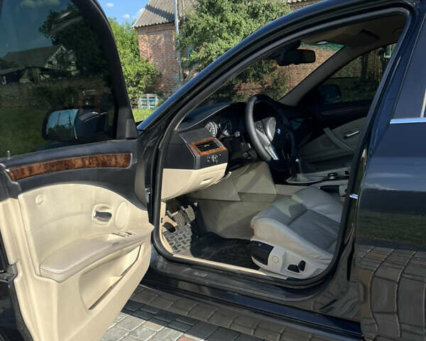 Черный БМВ 5 Серия, объемом двигателя 2.5 л и пробегом 295 тыс. км за 8400 $, фото 4 на Automoto.ua