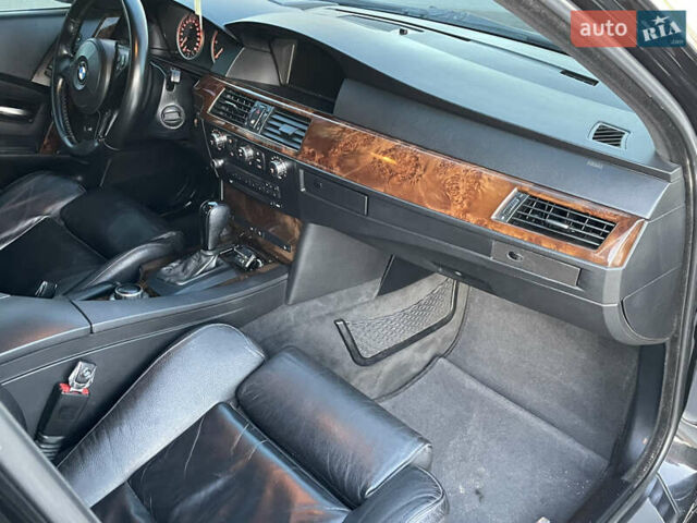 Черный БМВ 5 Серия, объемом двигателя 2.5 л и пробегом 409 тыс. км за 8999 $, фото 18 на Automoto.ua