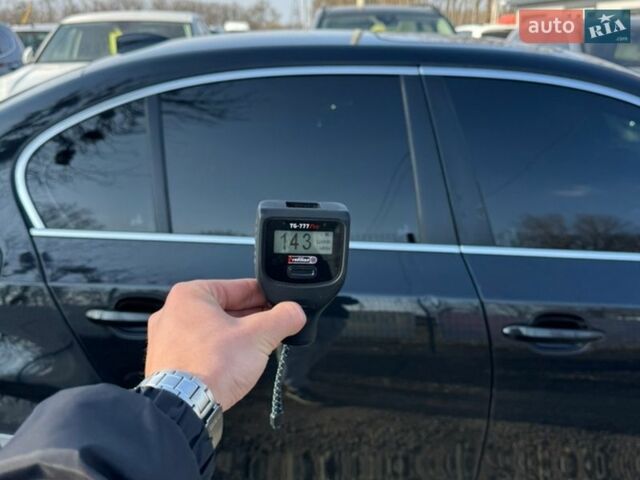 Черный БМВ 5 Серия, объемом двигателя 3 л и пробегом 302 тыс. км за 9500 $, фото 41 на Automoto.ua