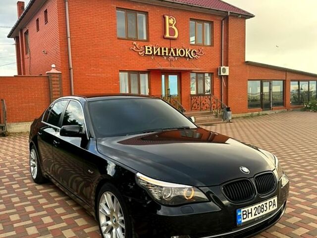 Чорний БМВ 5 Серія, об'ємом двигуна 2.5 л та пробігом 200 тис. км за 10999 $, фото 1 на Automoto.ua