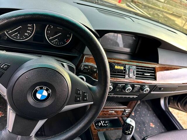 Черный БМВ 5 Серия, объемом двигателя 3 л и пробегом 22000 тыс. км за 9500 $, фото 2 на Automoto.ua