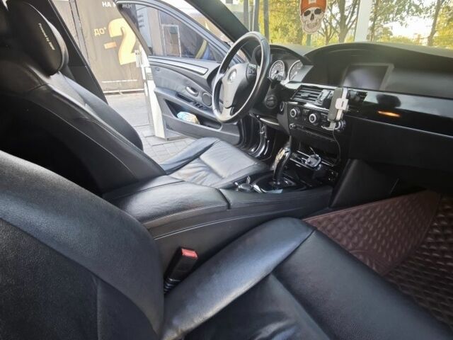 Черный БМВ 5 Серия, объемом двигателя 0 л и пробегом 255 тыс. км за 9000 $, фото 10 на Automoto.ua