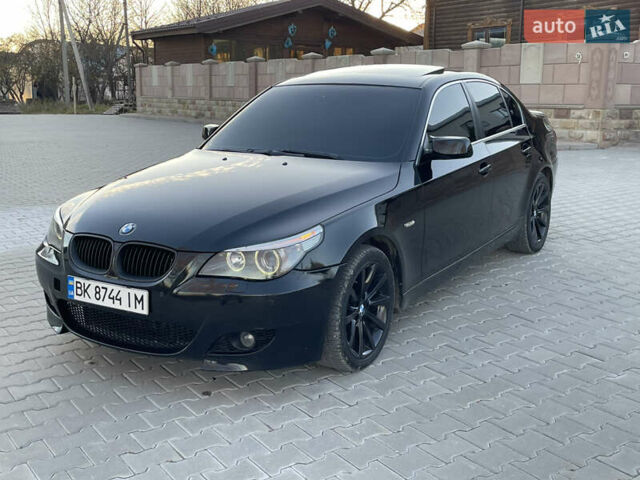 Черный БМВ 5 Серия, объемом двигателя 2.5 л и пробегом 409 тыс. км за 8999 $, фото 1 на Automoto.ua