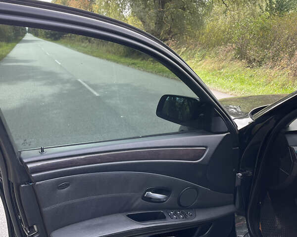 Черный БМВ 5 Серия, объемом двигателя 2.49 л и пробегом 251 тыс. км за 8300 $, фото 8 на Automoto.ua