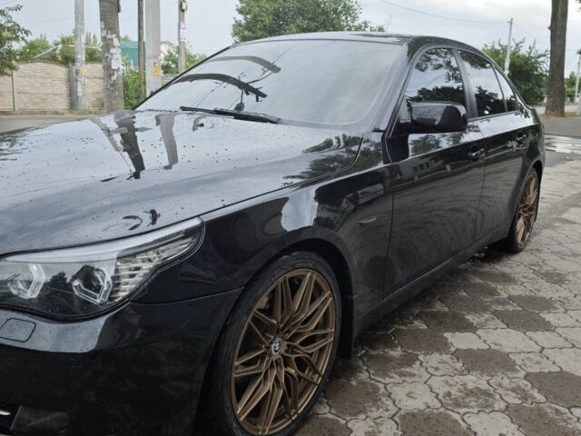 Черный БМВ 5 Серия, объемом двигателя 0 л и пробегом 255 тыс. км за 9000 $, фото 2 на Automoto.ua