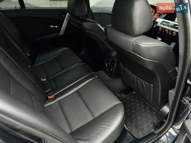 Черный БМВ 5 Серия, объемом двигателя 2.5 л и пробегом 334 тыс. км за 7900 $, фото 28 на Automoto.ua