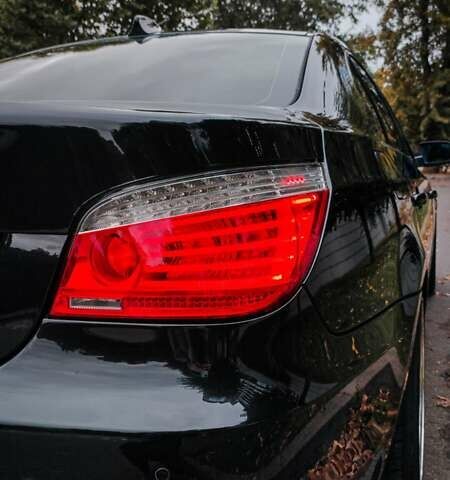 Черный БМВ 5 Серия, объемом двигателя 2.5 л и пробегом 283 тыс. км за 9900 $, фото 6 на Automoto.ua