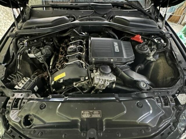 Чорний БМВ 5 Серія, об'ємом двигуна 3 л та пробігом 222 тис. км за 12000 $, фото 7 на Automoto.ua