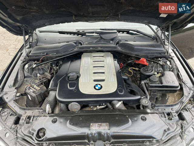 Черный БМВ 5 Серия, объемом двигателя 2.5 л и пробегом 409 тыс. км за 8999 $, фото 25 на Automoto.ua