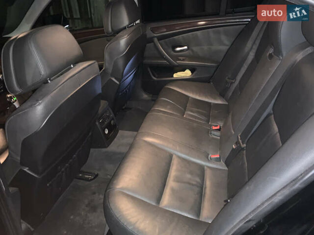 Чорний БМВ 5 Серія, об'ємом двигуна 3 л та пробігом 250 тис. км за 9300 $, фото 6 на Automoto.ua