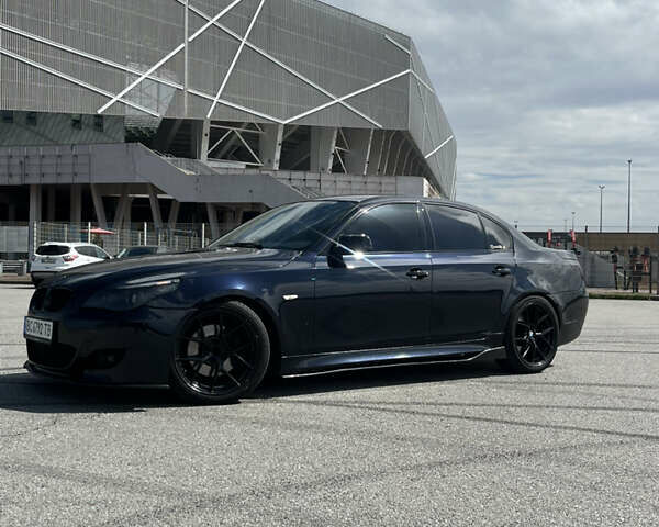 Чорний БМВ 5 Серія, об'ємом двигуна 3 л та пробігом 490 тис. км за 10500 $, фото 1 на Automoto.ua