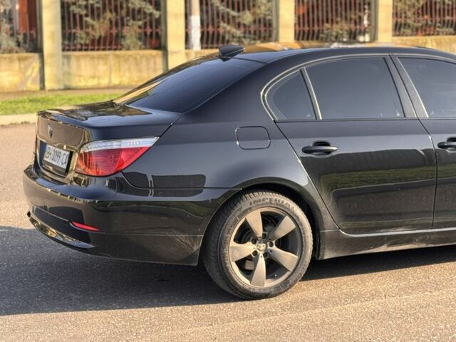 Черный БМВ 5 Серия, объемом двигателя 3 л и пробегом 200 тыс. км за 12500 $, фото 1 на Automoto.ua