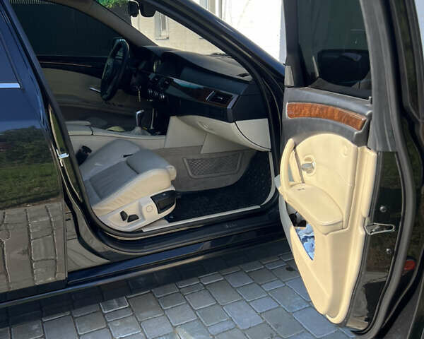 Черный БМВ 5 Серия, объемом двигателя 2.5 л и пробегом 295 тыс. км за 8400 $, фото 6 на Automoto.ua