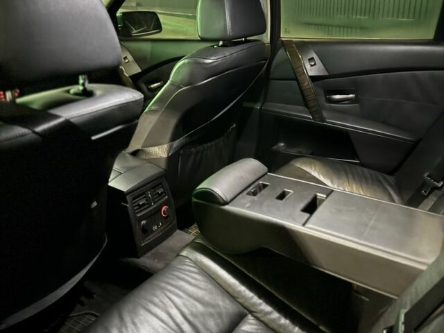 Чорний БМВ 5 Серія, об'ємом двигуна 0 л та пробігом 189 тис. км за 7199 $, фото 13 на Automoto.ua