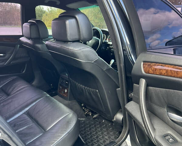 БМВ 5 Серия 2007 в Львове на Automoto.ua Черный БМВ 5 Серия, объемом двигателя 2.5 л и пробегом 256 тыс. км за 7300 $, фото 12 на Automoto.ua