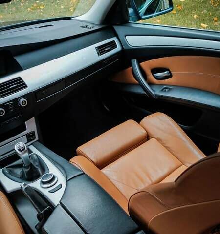 Черный БМВ 5 Серия, объемом двигателя 2.5 л и пробегом 283 тыс. км за 9900 $, фото 5 на Automoto.ua