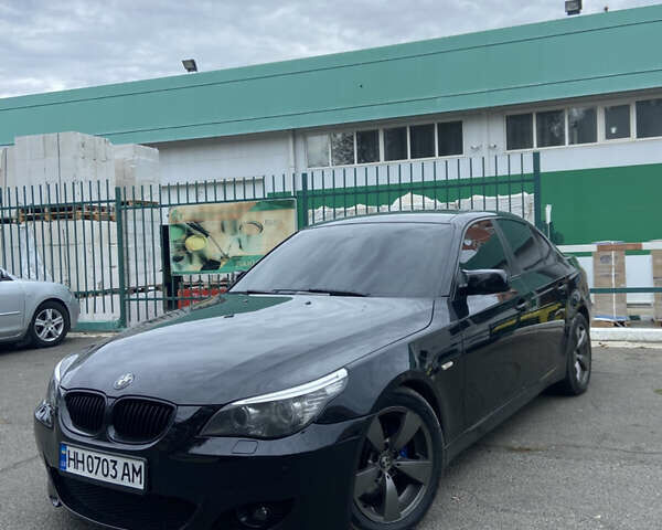 Черный БМВ 5 Серия, объемом двигателя 3 л и пробегом 317 тыс. км за 11000 $, фото 1 на Automoto.ua