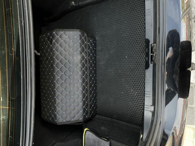 Чорний БМВ 5 Серія, об'ємом двигуна 3 л та пробігом 390 тис. км за 12800 $, фото 16 на Automoto.ua