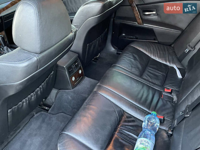 Черный БМВ 5 Серия, объемом двигателя 2.5 л и пробегом 409 тыс. км за 8999 $, фото 16 на Automoto.ua