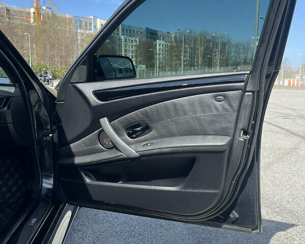 Чорний БМВ 5 Серія, об'ємом двигуна 3 л та пробігом 490 тис. км за 10500 $, фото 20 на Automoto.ua