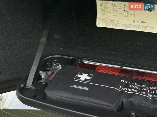 Чорний БМВ 5 Серія, об'ємом двигуна 2.5 л та пробігом 320 тис. км за 8400 $, фото 45 на Automoto.ua