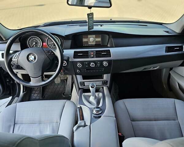 Чорний БМВ 5 Серія, об'ємом двигуна 2.99 л та пробігом 389 тис. км за 9000 $, фото 6 на Automoto.ua