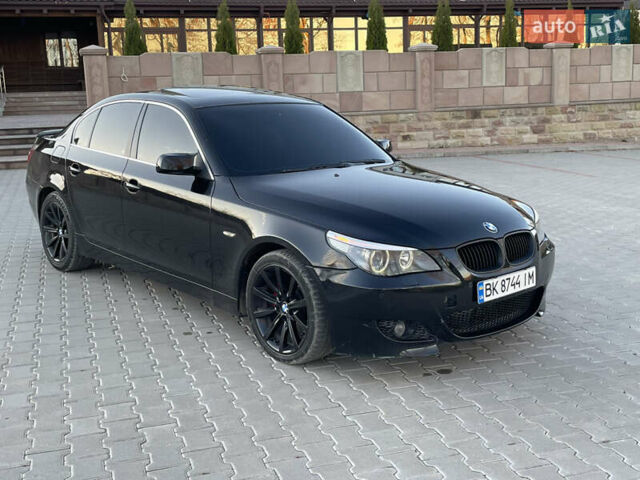 Черный БМВ 5 Серия, объемом двигателя 2.5 л и пробегом 409 тыс. км за 8999 $, фото 3 на Automoto.ua