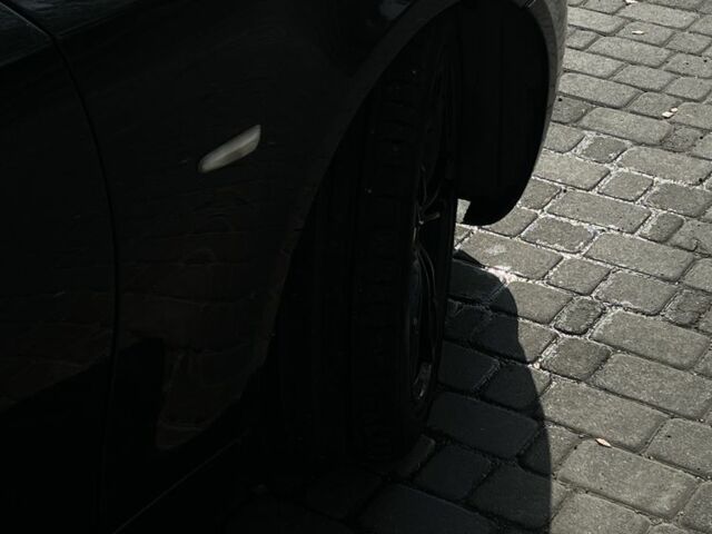 Чорний БМВ 5 Серія, об'ємом двигуна 3 л та пробігом 390 тис. км за 12800 $, фото 9 на Automoto.ua