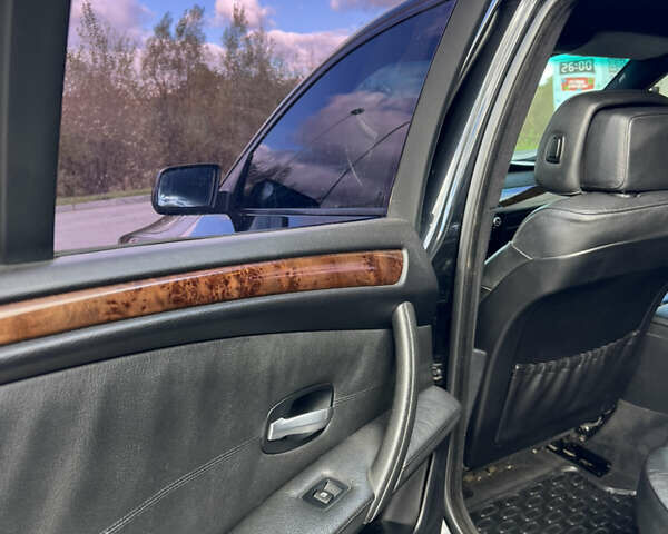 БМВ 5 Серия 2007 в Львове на Automoto.ua Черный БМВ 5 Серия, объемом двигателя 2.5 л и пробегом 256 тыс. км за 7300 $, фото 14 на Automoto.ua