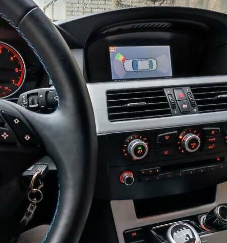 Черный БМВ 5 Серия, объемом двигателя 2.5 л и пробегом 283 тыс. км за 9900 $, фото 24 на Automoto.ua