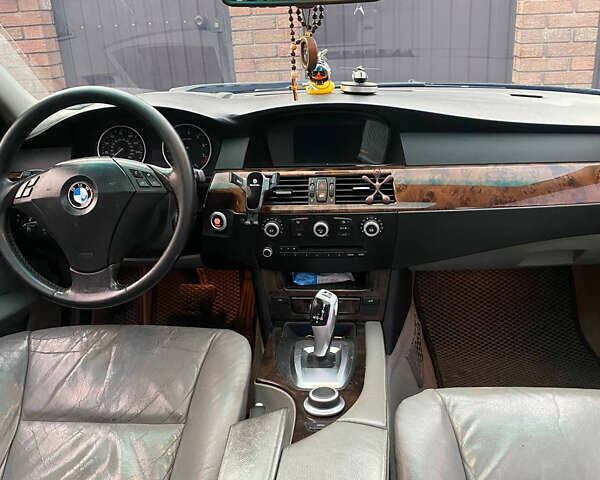 БМВ 5 Серия 2008 в Сумах на Automoto.ua Черный БМВ 5 Серия, объемом двигателя 3 л и пробегом 288 тыс. км за 8600 $, фото 7 на Automoto.ua
