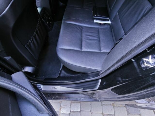 Чорний БМВ 5 Серія, об'ємом двигуна 3 л та пробігом 400 тис. км за 10500 $, фото 12 на Automoto.ua