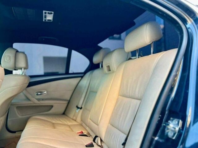 Черный БМВ 5 Серия, объемом двигателя 0 л и пробегом 189 тыс. км за 3000 $, фото 9 на Automoto.ua