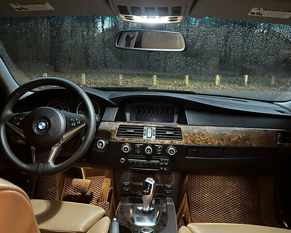 Черный БМВ 5 Серия, объемом двигателя 3 л и пробегом 220 тыс. км за 11999 $, фото 11 на Automoto.ua