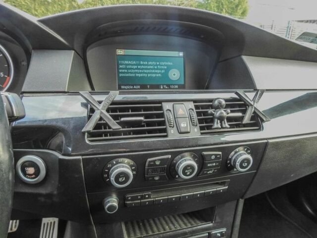 Черный БМВ 5 Серия, объемом двигателя 3 л и пробегом 241 тыс. км за 3300 $, фото 12 на Automoto.ua