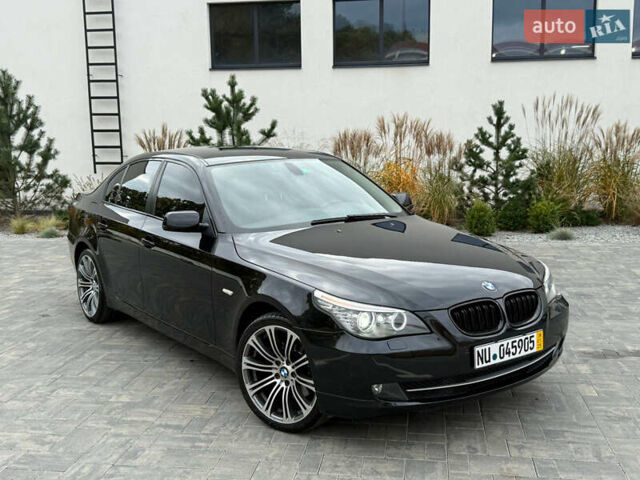 Черный БМВ 5 Серия, объемом двигателя 3 л и пробегом 295 тыс. км за 9500 $, фото 17 на Automoto.ua