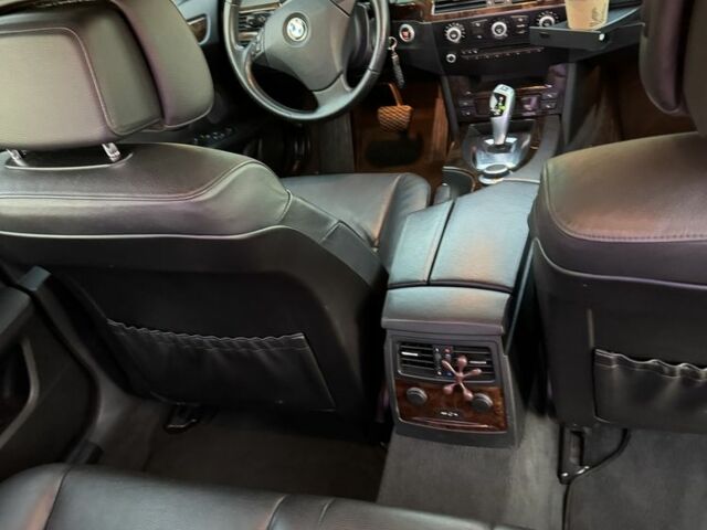 Черный БМВ 5 Серия, объемом двигателя 2.5 л и пробегом 230 тыс. км за 9300 $, фото 6 на Automoto.ua