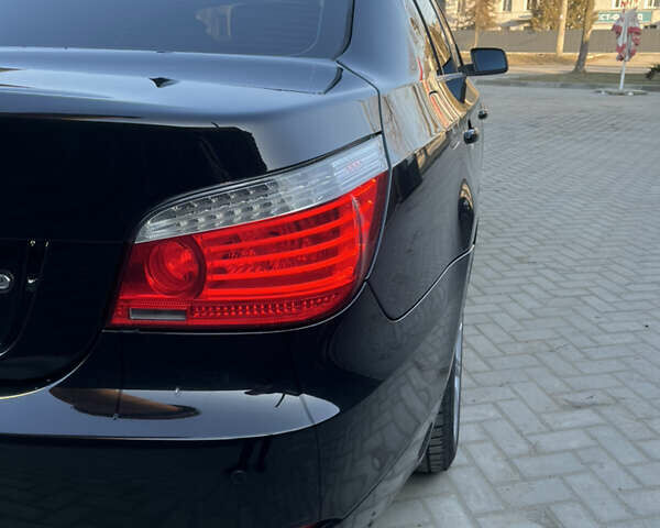 Черный БМВ 5 Серия, объемом двигателя 2.99 л и пробегом 405 тыс. км за 9850 $, фото 12 на Automoto.ua