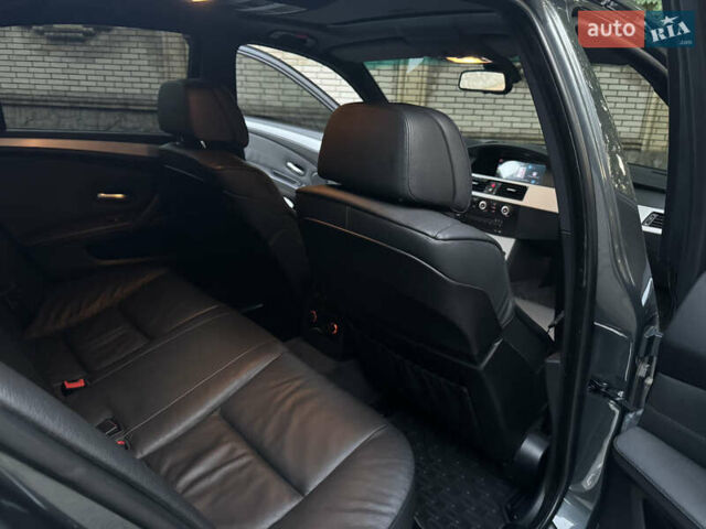 БМВ 5 Серия 2008 в Львове на Automoto.ua Черный БМВ 5 Серия, объемом двигателя 3 л и пробегом 330 тыс. км за 17900 $, фото 29 на Automoto.ua