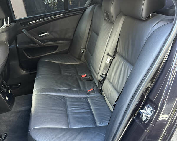 Черный БМВ 5 Серия, объемом двигателя 3 л и пробегом 430 тыс. км за 12999 $, фото 16 на Automoto.ua